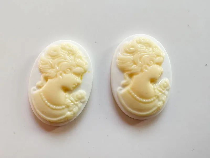 Oval Resin Cameo Charms — 20 Piece Flatback Jewelry Finding Set