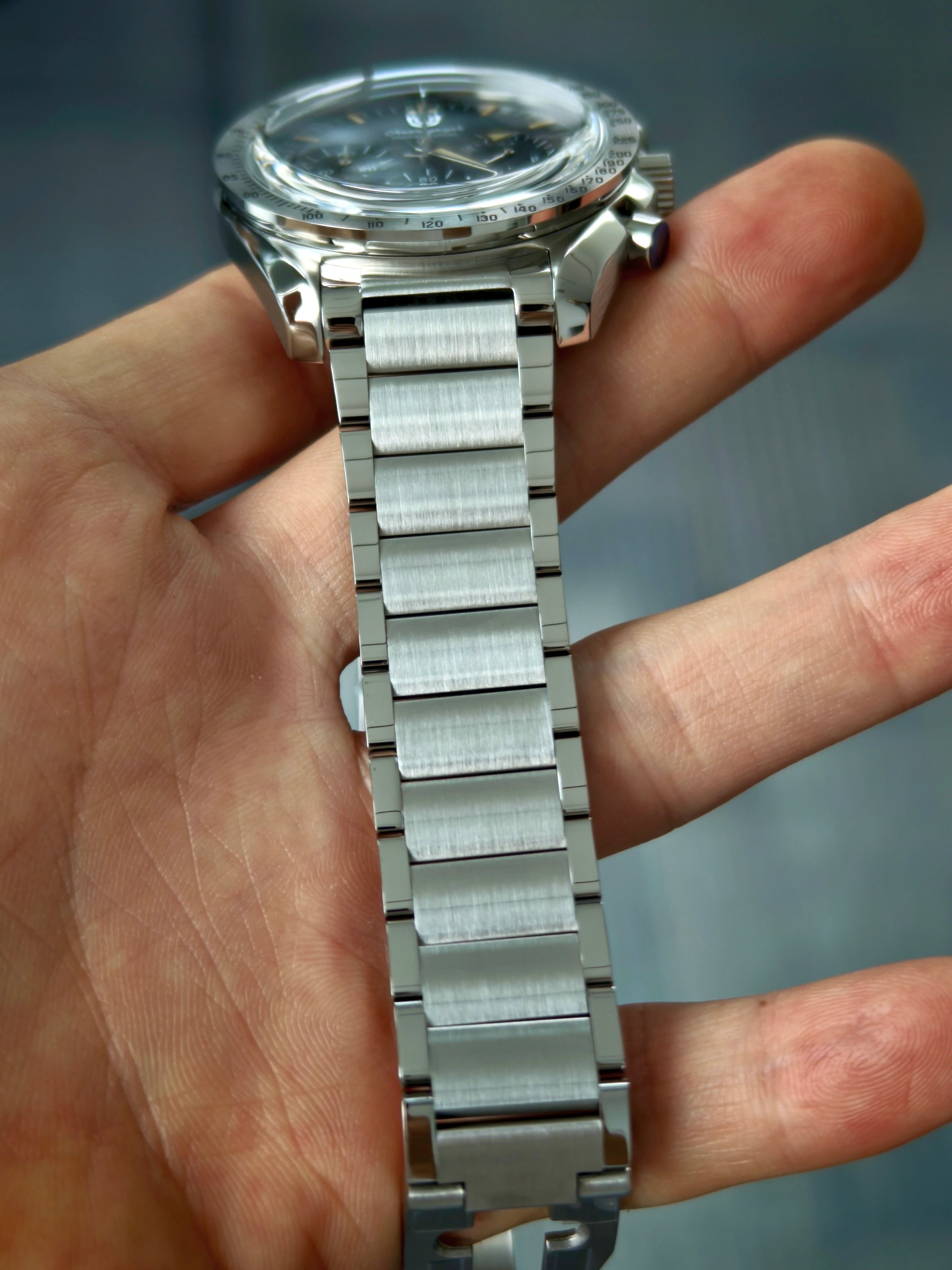 Watchdives WD1863A Chronograph Watch — Sapphire Crystal & Stainless Steel