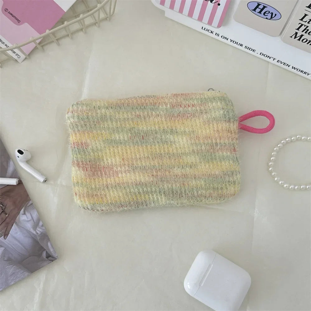 SOZAKKA Floral Canvas Coin Purse — Compact Zippered Change Pouch
