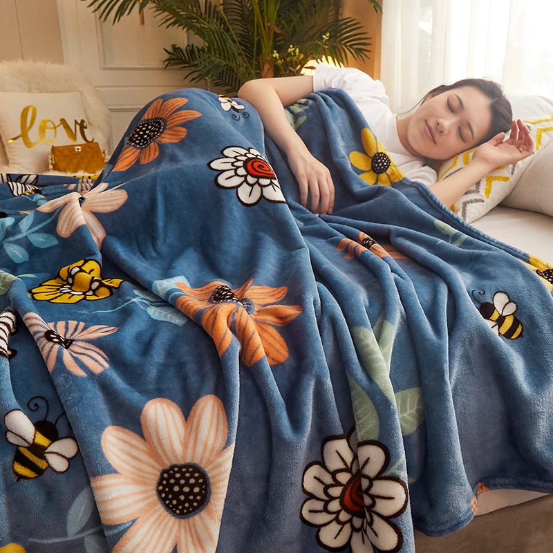 Soft Flannel Throw Blanket — Lightweight Decorative Fleece for Couch & Bed