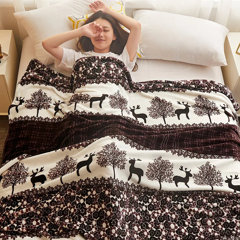 Soft Flannel Throw Blanket — Lightweight Decorative Fleece for Couch & Bed