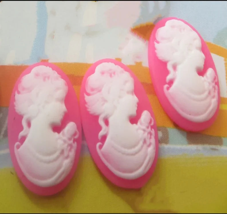 Oval Resin Cameo Charms — 20 Piece Flatback Jewelry Finding Set