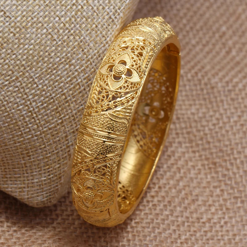 annayoyo Gold Color Bangle Set — Elegant Flower Design Jewelry for Women