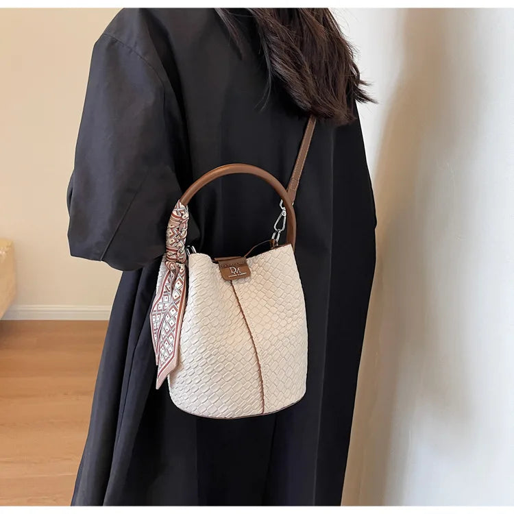 Women's Woven Bucket Bag — Elegant Crossbody Purse for Travel & Formal Events