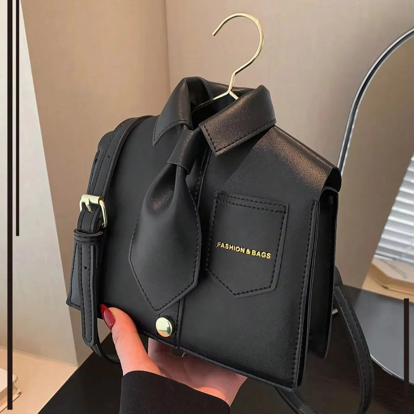 Novelty Collar Shape Crossbody Bag — Fun Fashionable Phone Purse