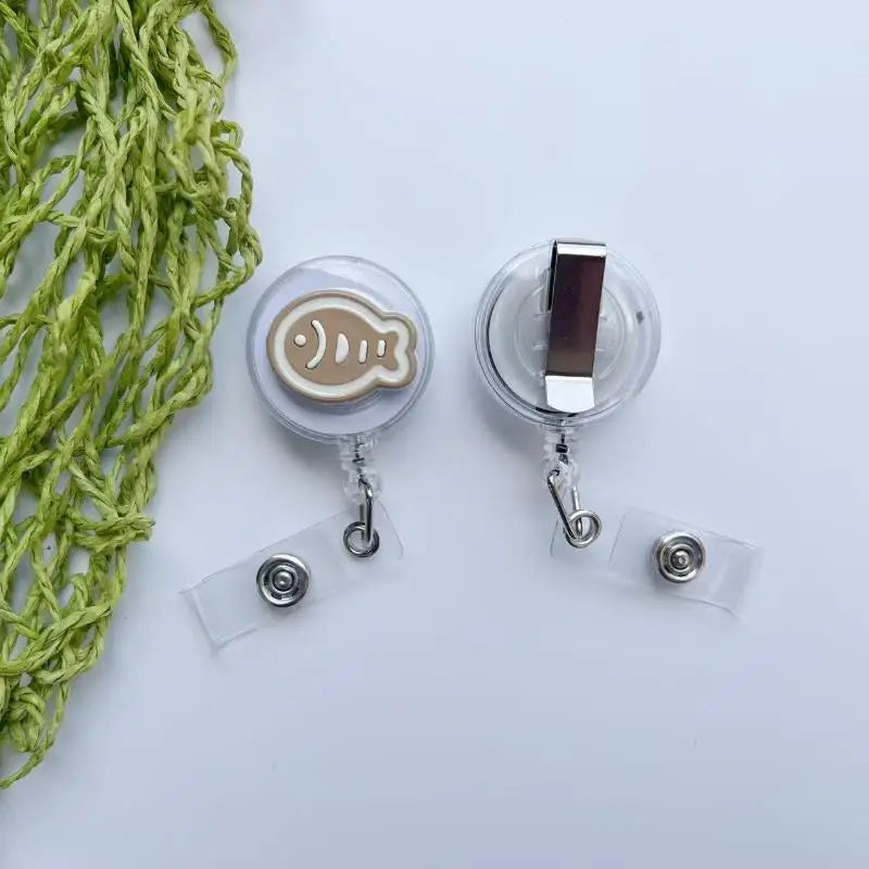 Cat-Shaped Retractable Badge Holder — Anti-Loss ID Reel for Nurses and Students
