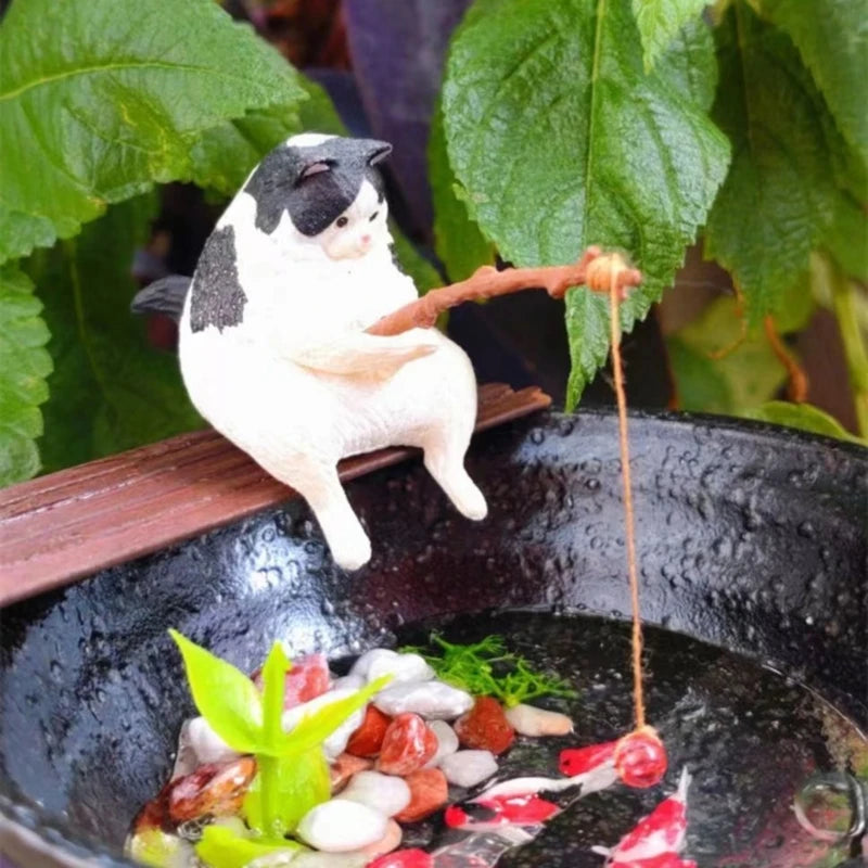 Cartoon Fishing Resin Ornament — Decorative Aquarium & Desk Accessory