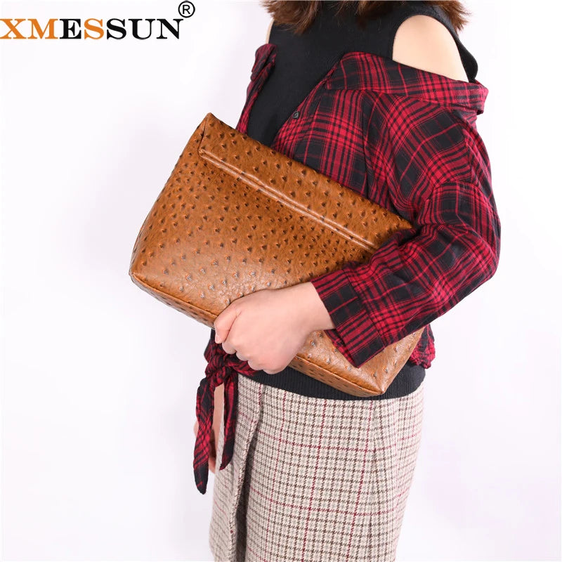 Snake Pattern Clutch Bag — Trendy Evening Pouch for Women