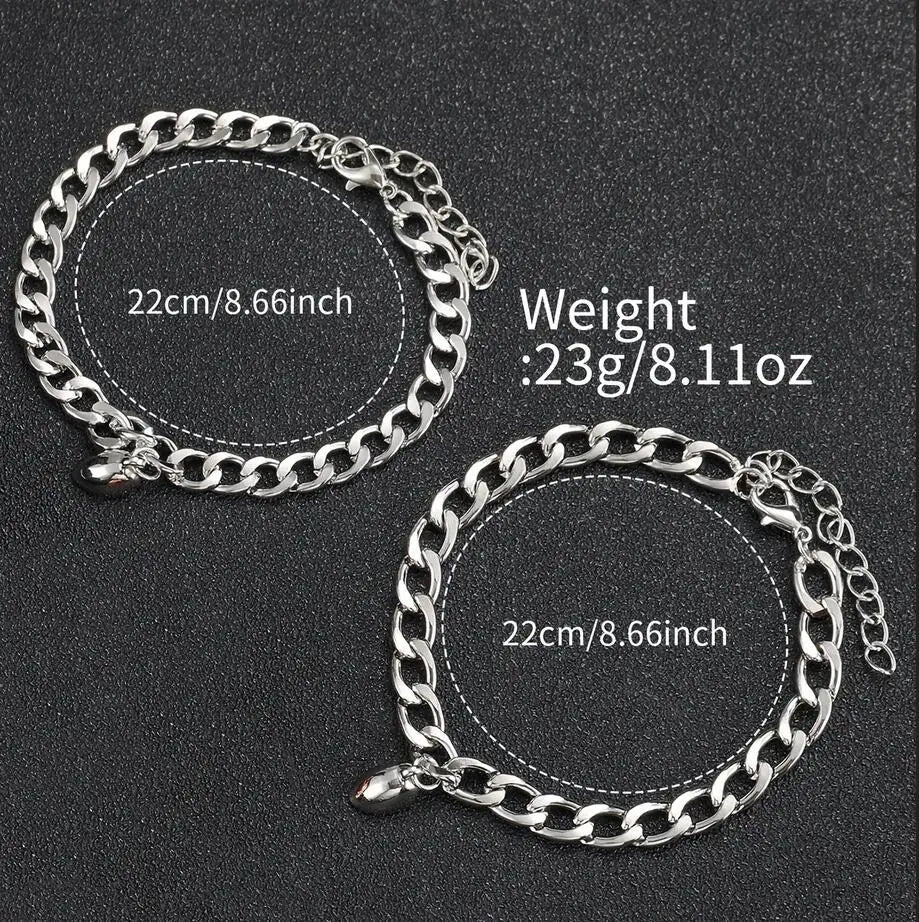 Couple's Quartz Watch and Bracelet Set — Fashionable Rhinestone Accents