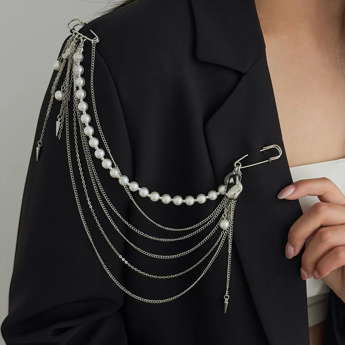 Pearl Tassel Brooch — Punk Hip Hop Style Metal Double Pin Jewelry