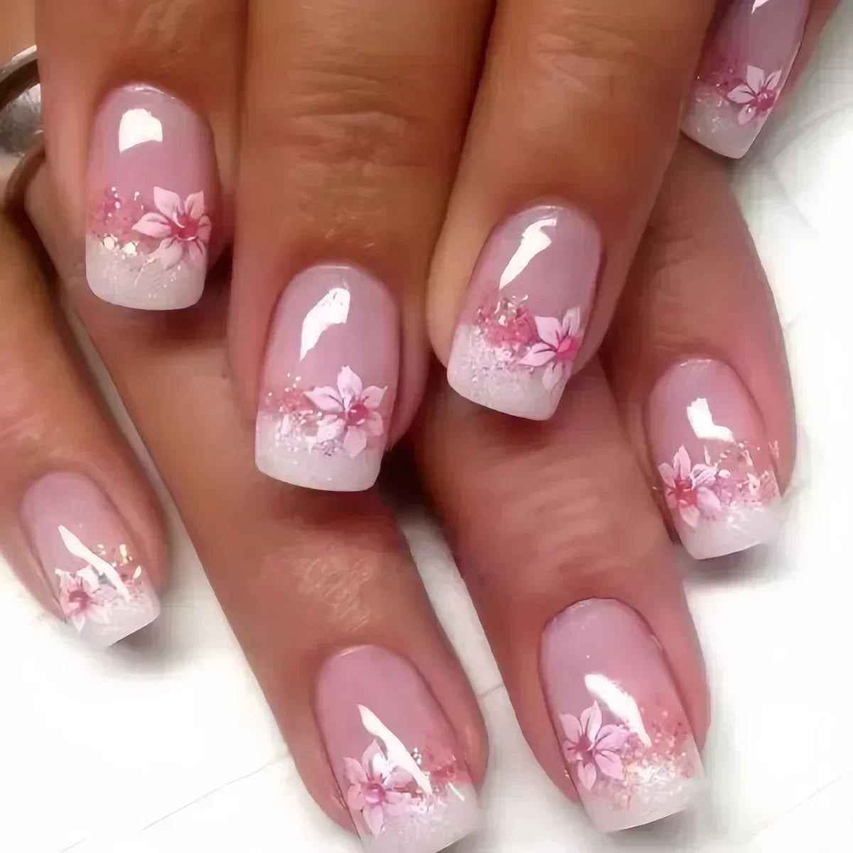 Qsezeny French Tip Press On Nails — Short Coffin Style Frosted Fake Nails