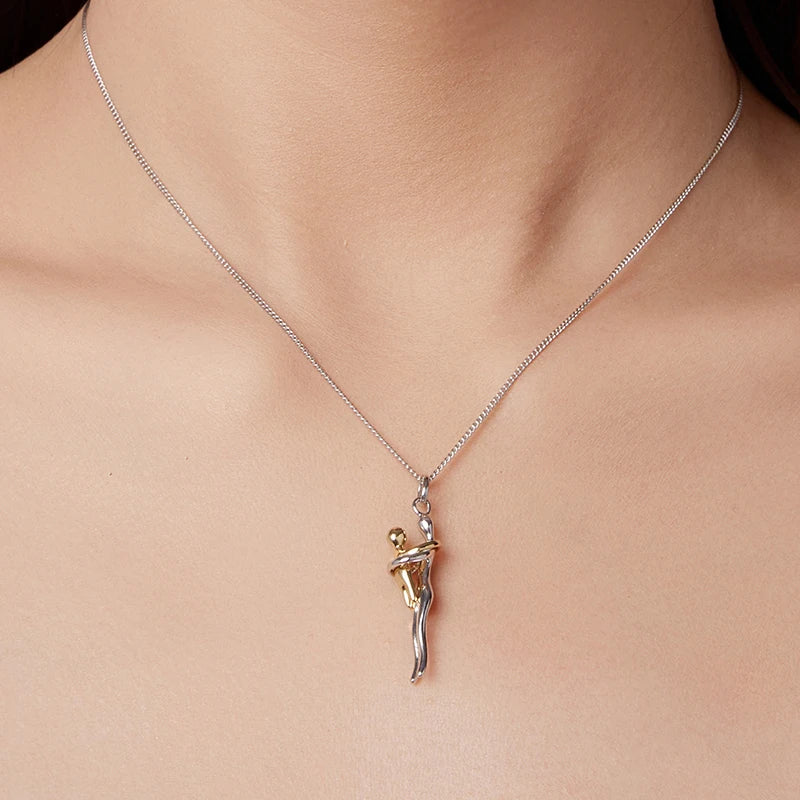 WOSTU Sterling Silver Hug Embrace Pendant — Two-Tone Matching Family Necklaces