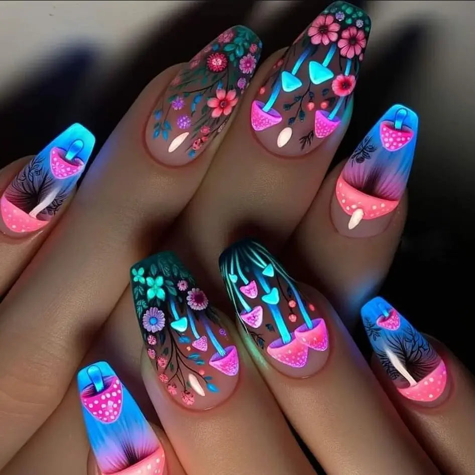 Mushroom Design Press On Nails — Medium Coffin Style False Nails