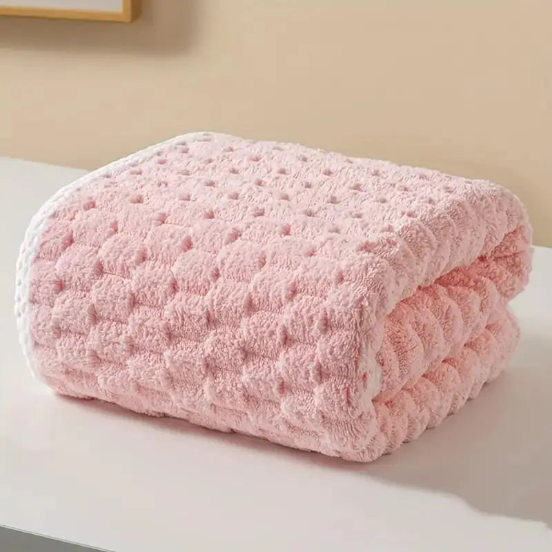 Ultra-Soft Coral Velvet Bath Towel — Quick Drying & Highly Absorbent