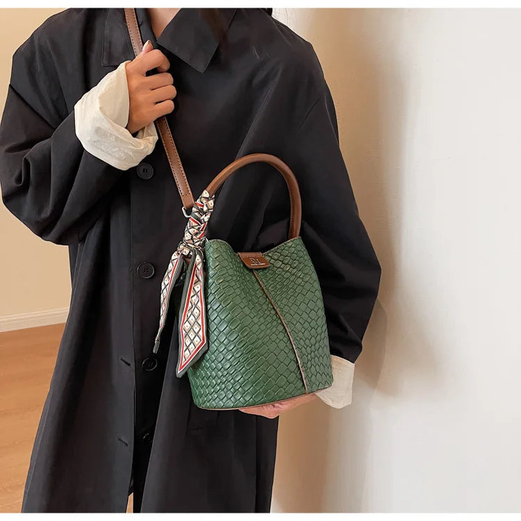 Women's Woven Bucket Bag — Elegant Crossbody Purse for Travel & Formal Events