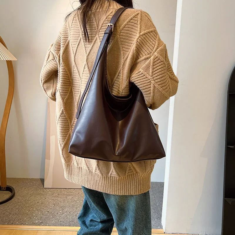 Retro PU Leather Tote Bag — Large Capacity Shoulder Bag for Daily Commuting