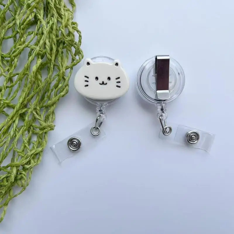Cat-Shaped Retractable Badge Holder — Anti-Loss ID Reel for Nurses and Students