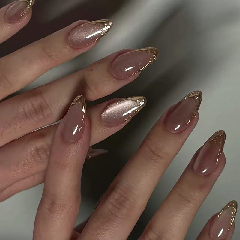 Qsezeny Short Almond False Nails — Black Edge French Press On Set