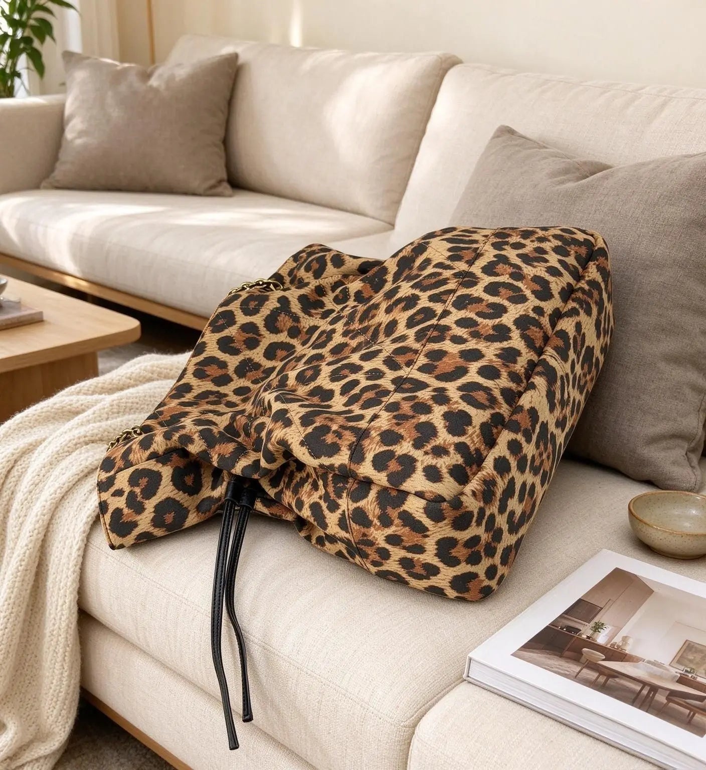 Leopard Print Drawstring Tote — Large Capacity Shoulder Bag with Chain Strap