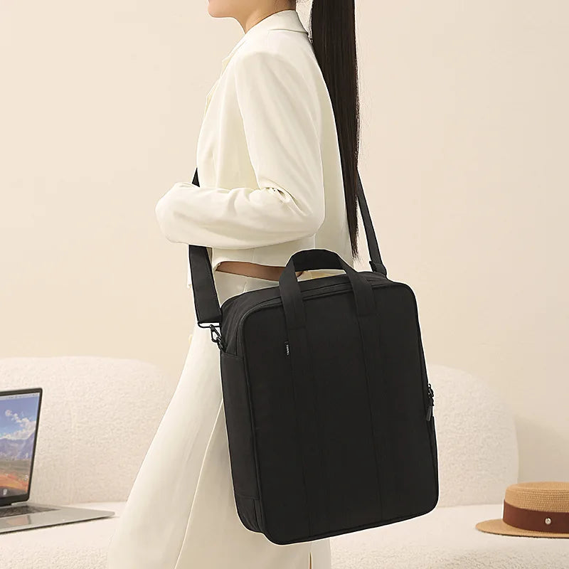Portable Clothes Storage Bag — Large Capacity Travel Organizer