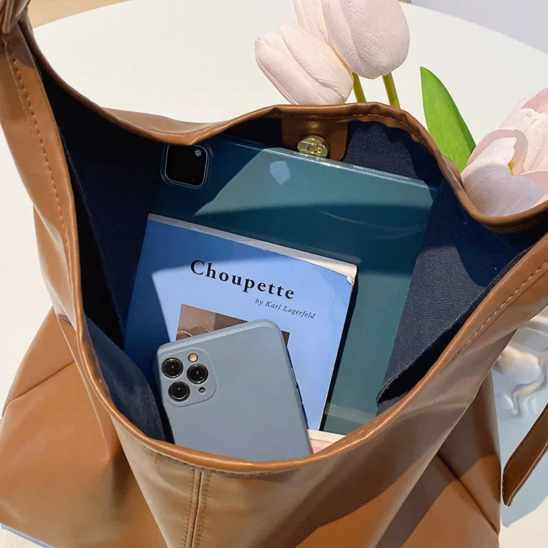 Retro PU Leather Tote Bag — Large Capacity Shoulder Bag for Daily Commuting