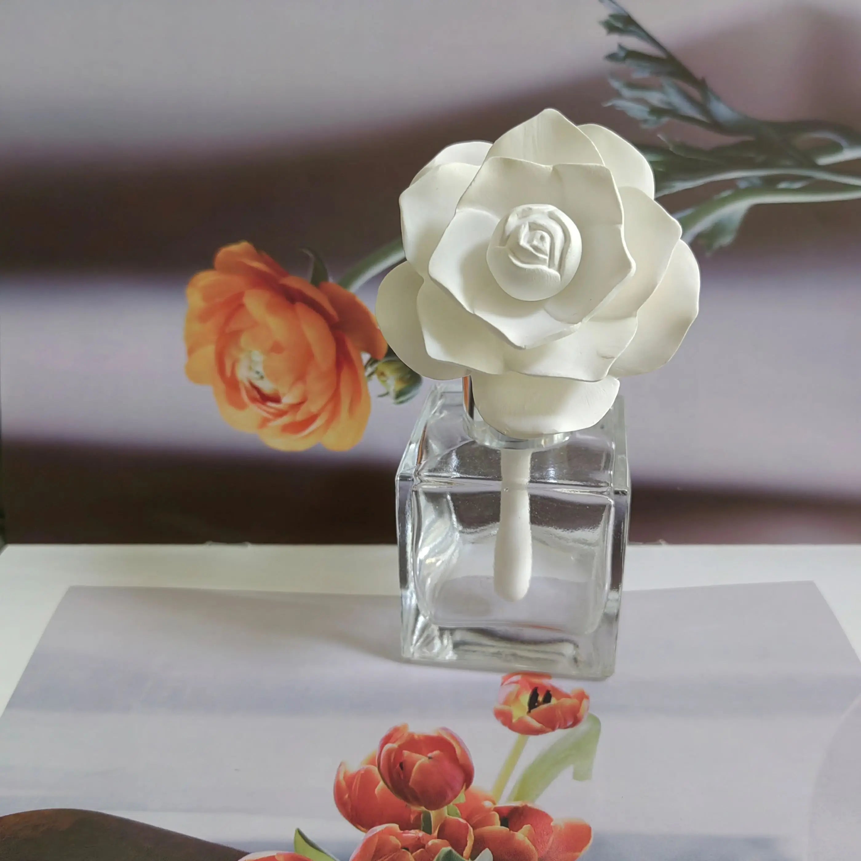Handmade Ceramic Flower Diffuser — Elegant Aromatherapy Decor with Glass Bottle
