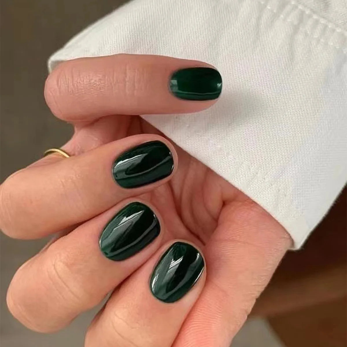 HOEPOOK Press On Nails — Red Glossy Acrylic French Tip Set