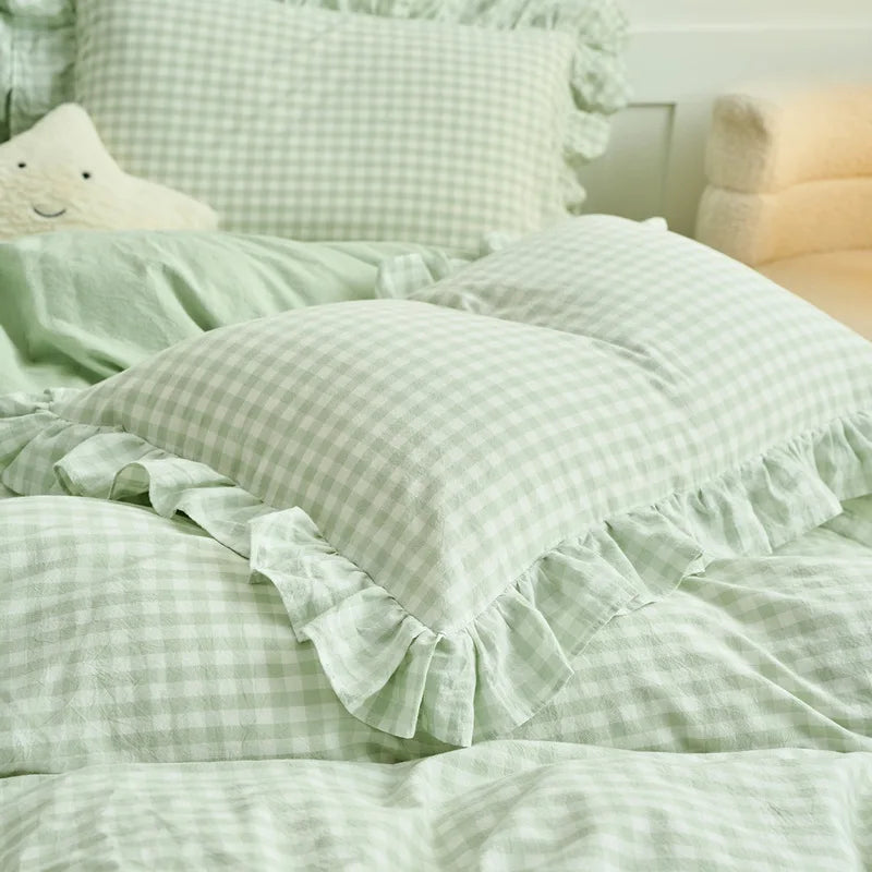 Striped Print Duvet Cover Set — Soft 3-Piece Bedding Collection