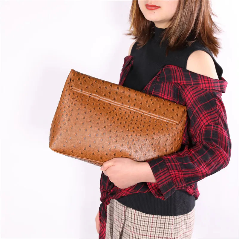 Snake Pattern Clutch Bag — Trendy Evening Pouch for Women