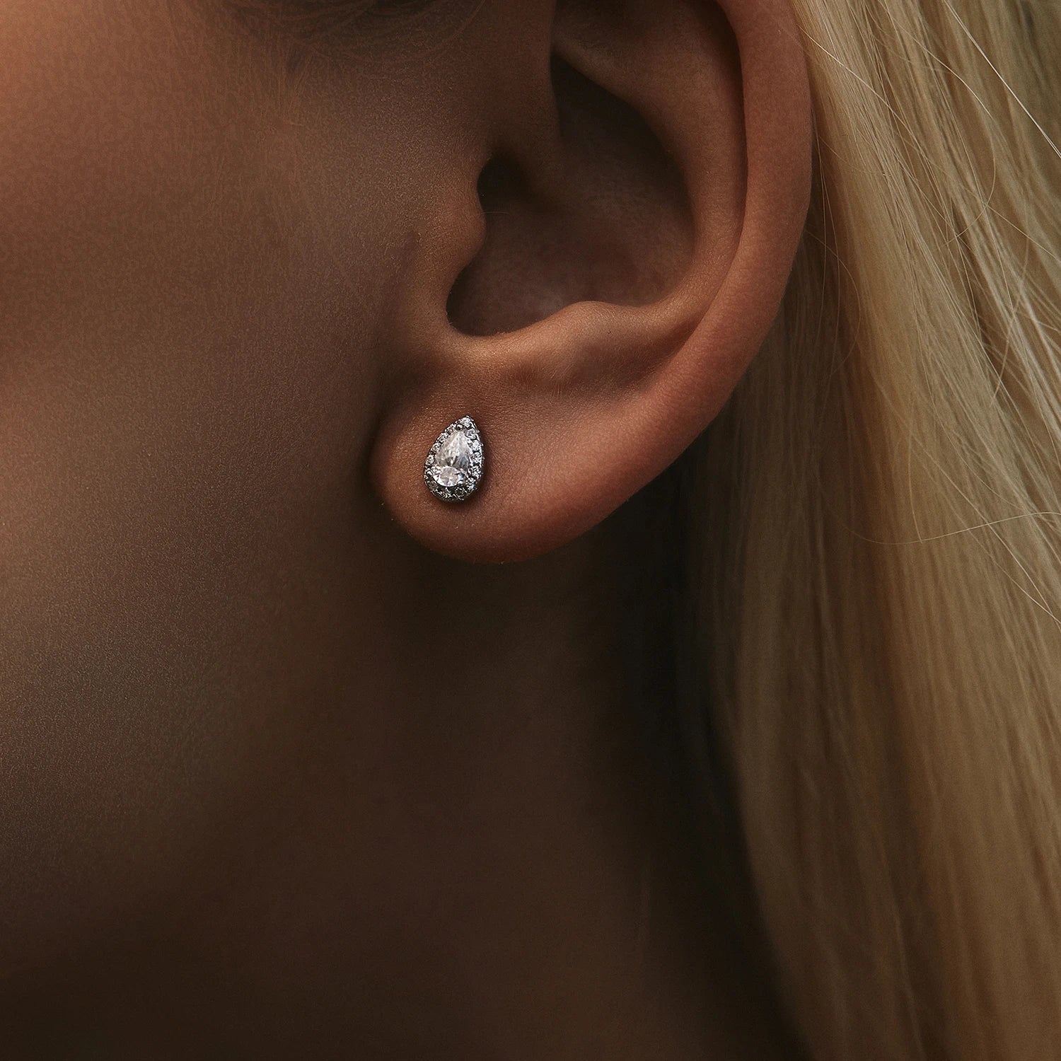 MODIAN Moissanite Stud Earrings — 925 Sterling Silver Geometric Jewelry