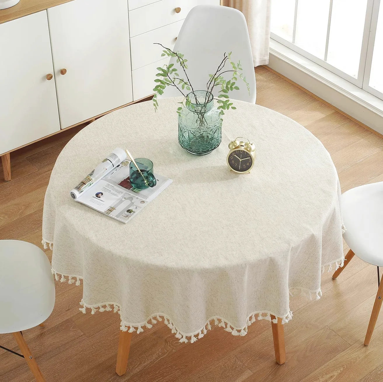 Round Cotton Linen Tablecloth — Elegant Tassel Design for Dining Tables