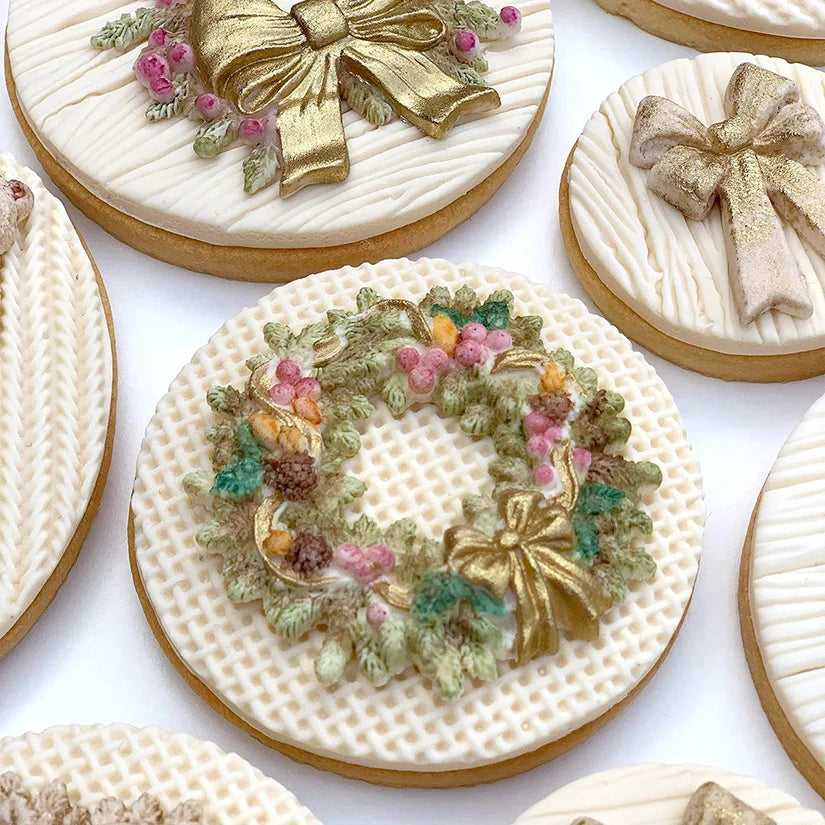 HANDLIFE Christmas Wreath Silicone Mold — Decorative Baking Tool for Fondant & Chocolate