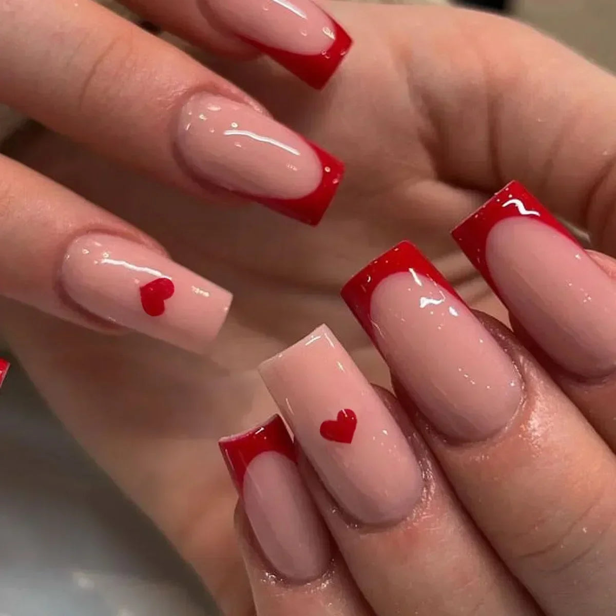 Qsezeny French Tip Press On Nails — Short Coffin Style Frosted Fake Nails