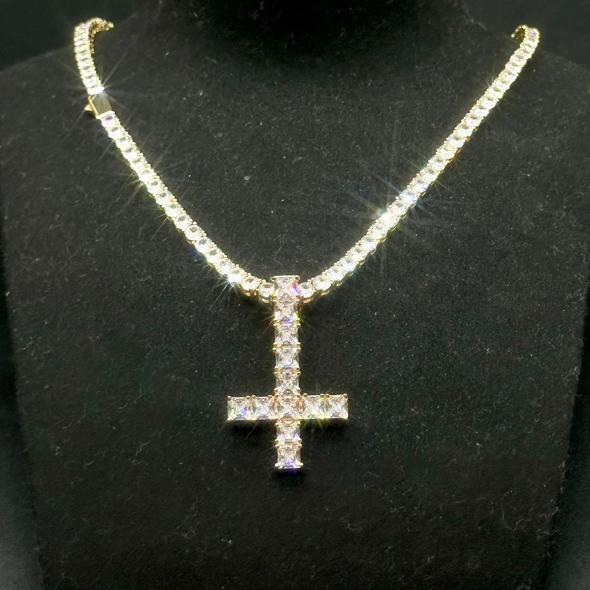 Aokaishen Cross Pendant Necklace — Hip Hop Iced Out Jewelry for Women