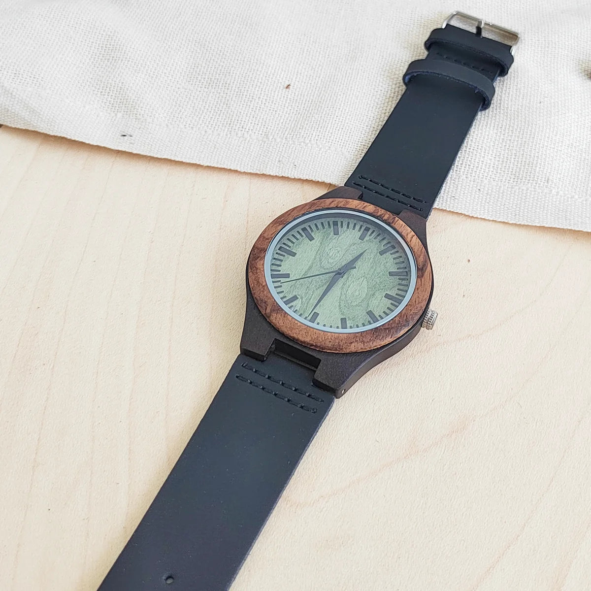 Rainch Vintage Wooden Wrist Watch — Elegant Quartz Timepiece with Leather Strap