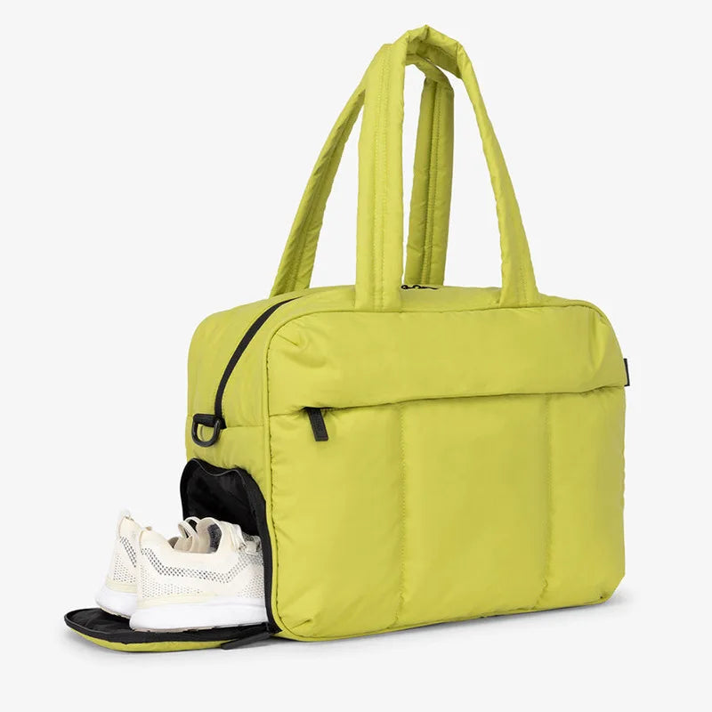 molfmy Large Capacity Travel Duffel — Waterproof Shoulder Bag with Wet/Dry Separation