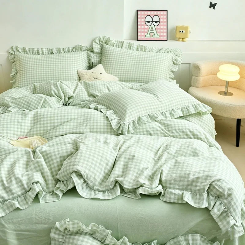 Striped Print Duvet Cover Set — Soft 3-Piece Bedding Collection