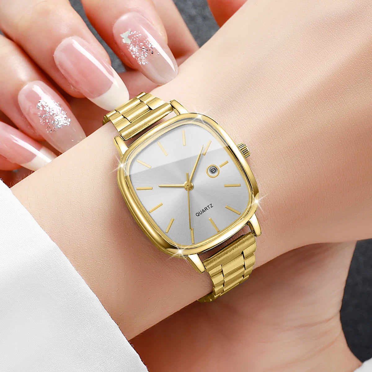 Elegant Square Dial Women's Watch Set — Quartz Movement with Matching Bracelets