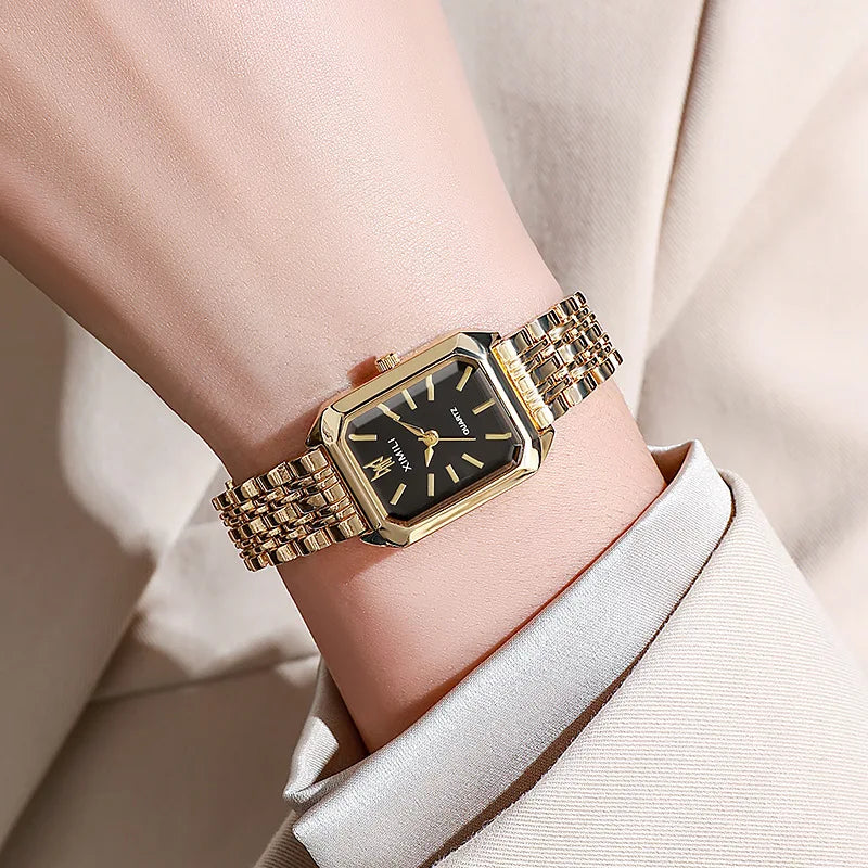 Elegant Rectangle Women's Quartz Watch — Stylish Steel Band Timepiece