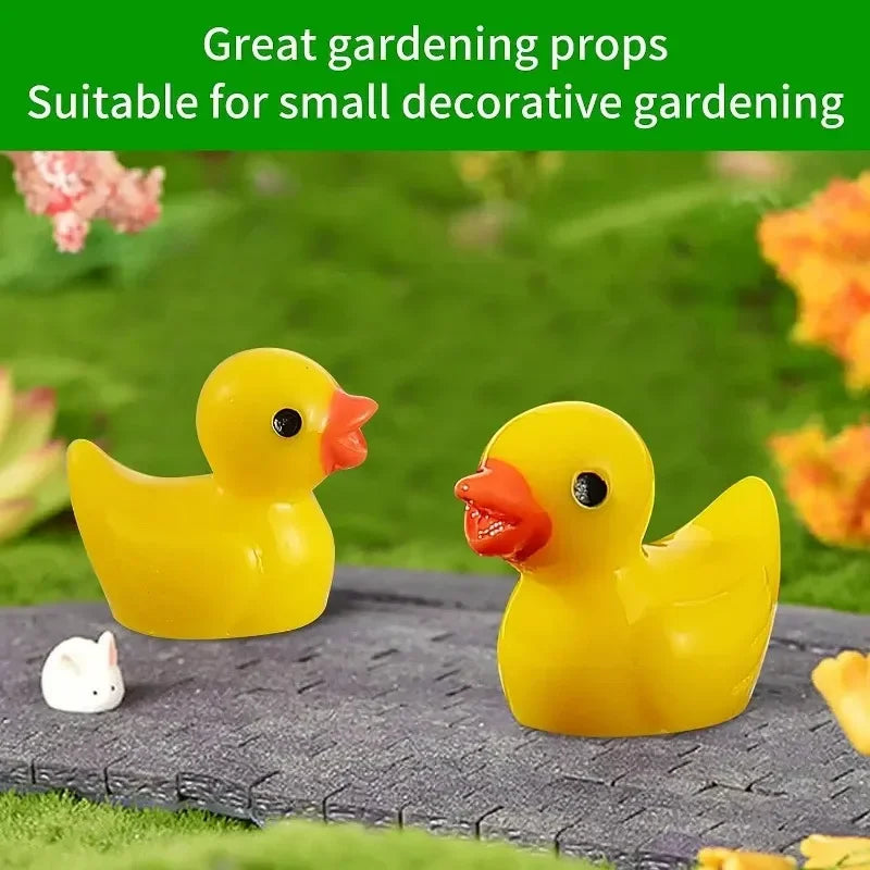 Mini Resin Duck Figurines — Tiny Animal Ornaments for Crafts & Decor