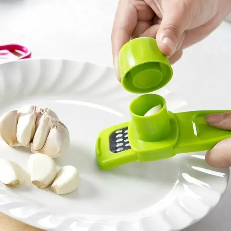 Mini Manual Garlic Grinder — Compact Kitchen Mashing Tool, Green