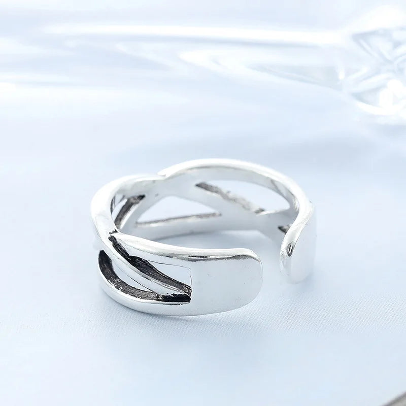 Sterling Silver Overlapping Ring — Elegant Cocktail Jewelry for Women