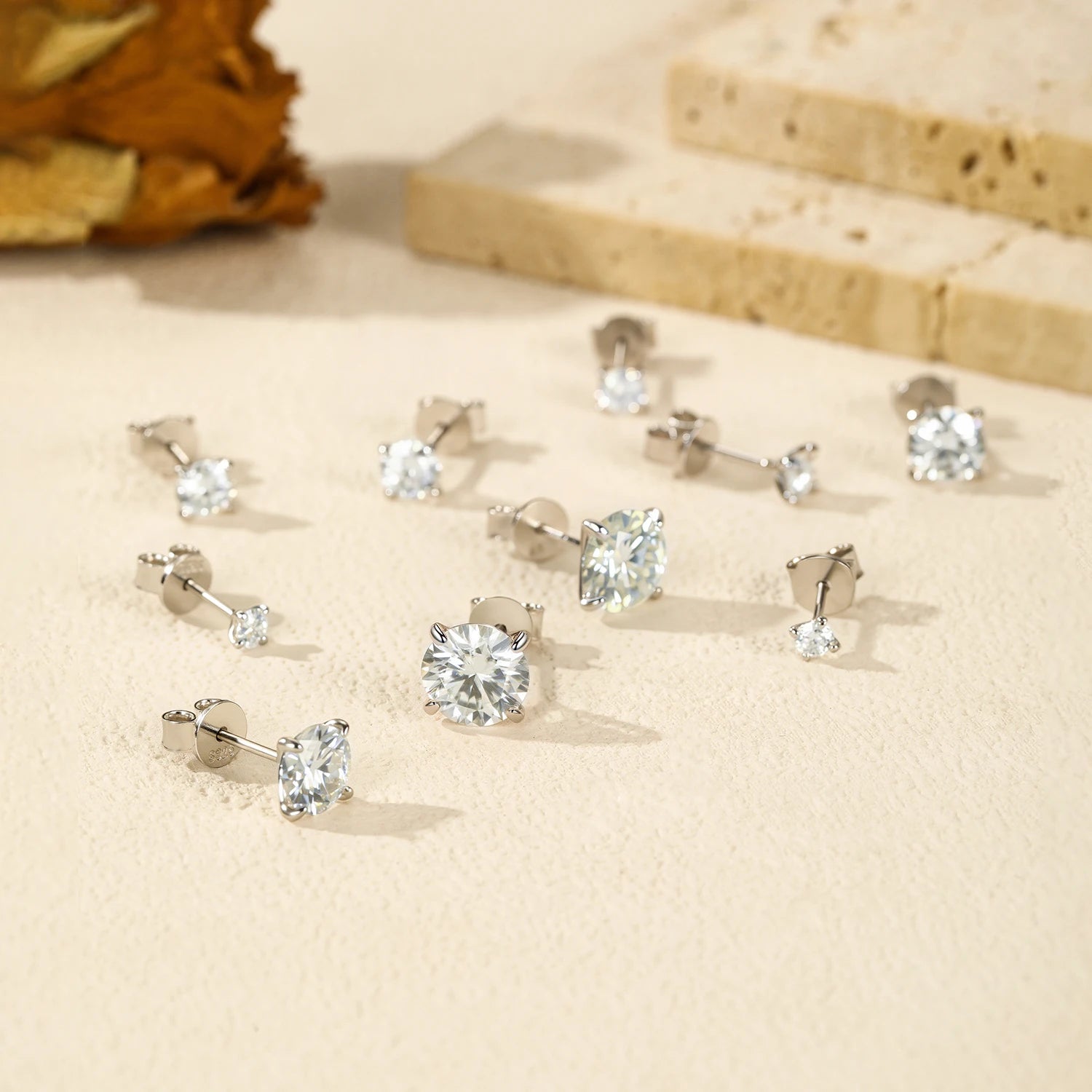MODIAN Moissanite Stud Earrings — Sparkling 925 Sterling Silver Jewelry