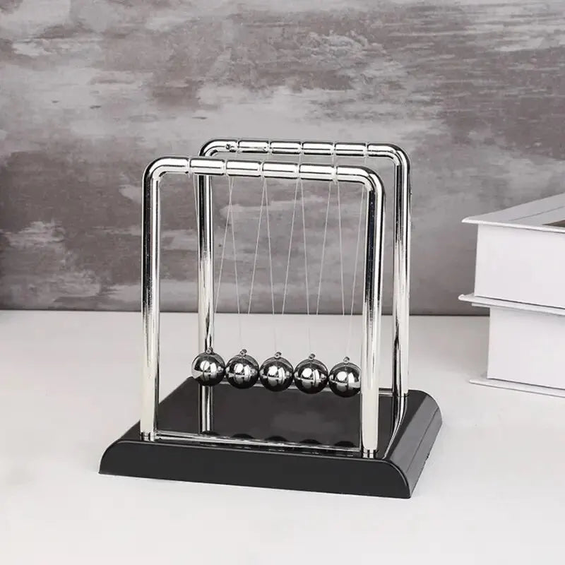 Newton's Cradle Physics Pendulum — Desktop Stress Relief Toy & Science Decor