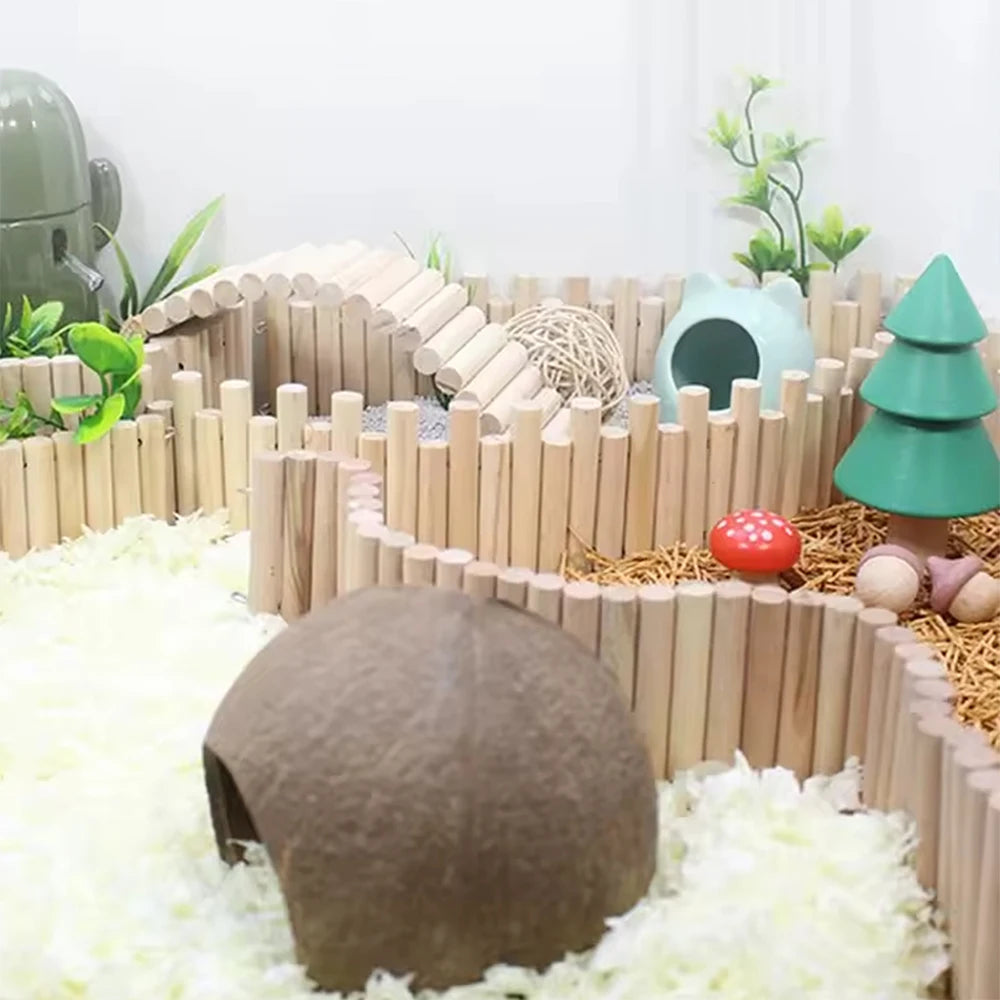 Wooden Small Animal Bridge — Bendable Climbing Fence for Hamster Habitats