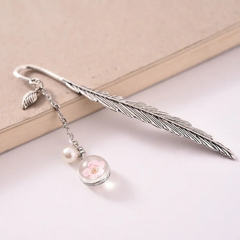 Pelsone Metal Cartoon Bookmark — Decorative Student Stationery Gift