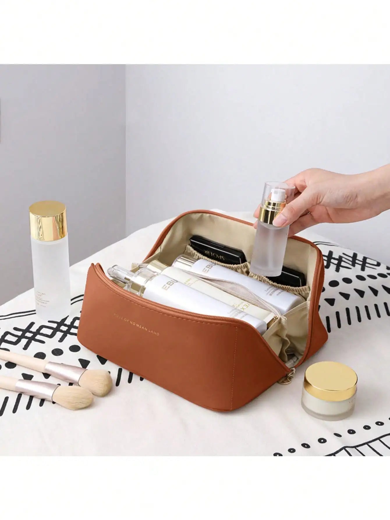 YHYEH Large Leather Cosmetic Bag — Elegant Makeup & Toiletry Organizer