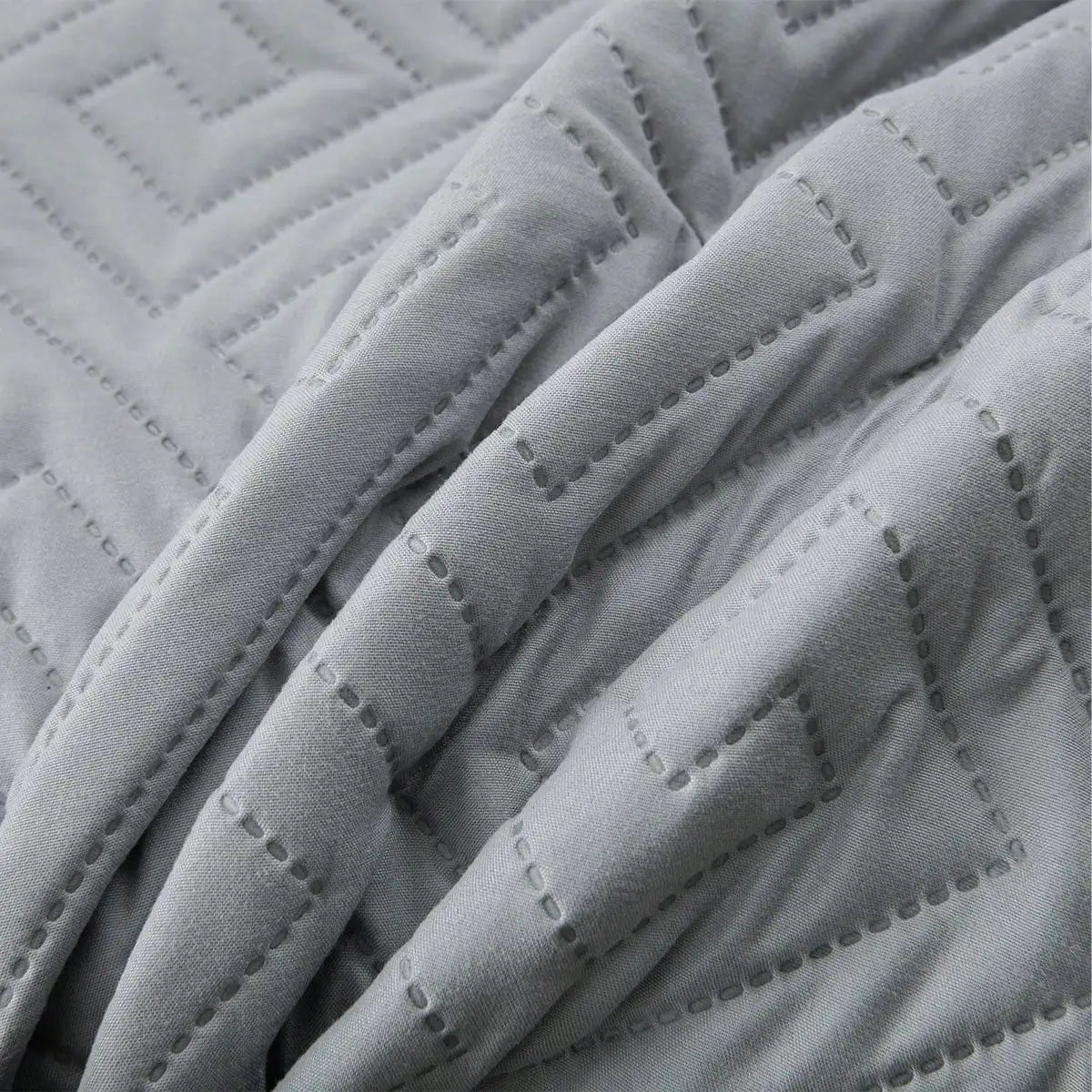 Quilted Sofa Cover — Water-Repellent & Pet-Friendly Slipcover