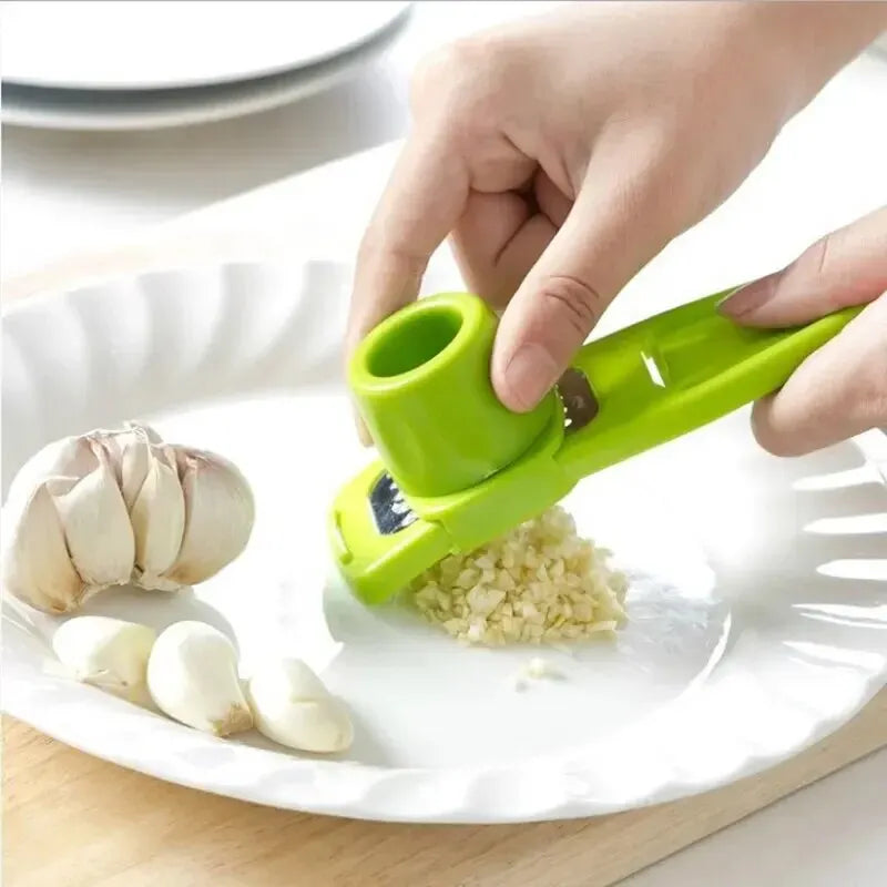 Mini Manual Garlic Grinder — Compact Kitchen Mashing Tool, Green