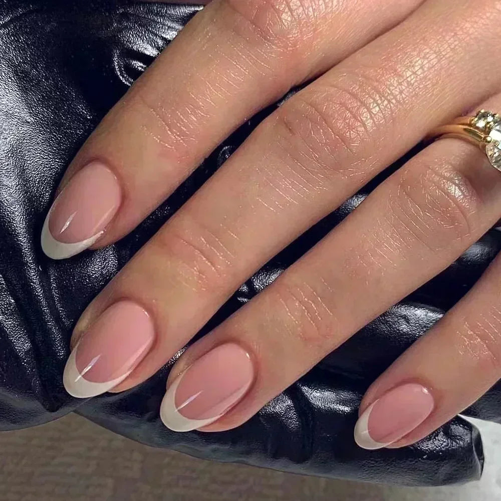 Qsezeny French Tip Press On Nails — Short Coffin Style Frosted Fake Nails